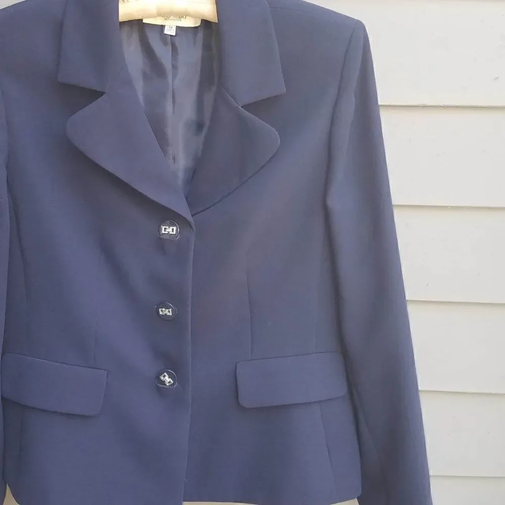 Jones Studio Navy Blazer Size 14